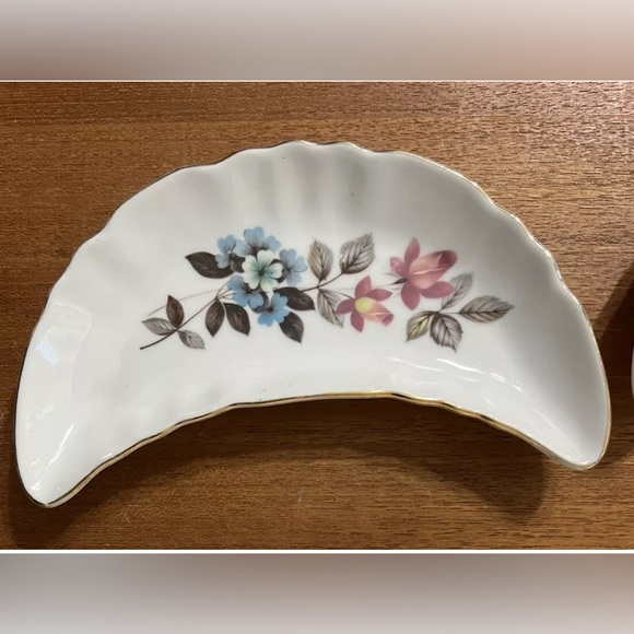 Vintage Bone Dish Crescent Moon Set 2 Chadwick Japan MCM Floral Gold Rim Witchy - Picture 3 of 13